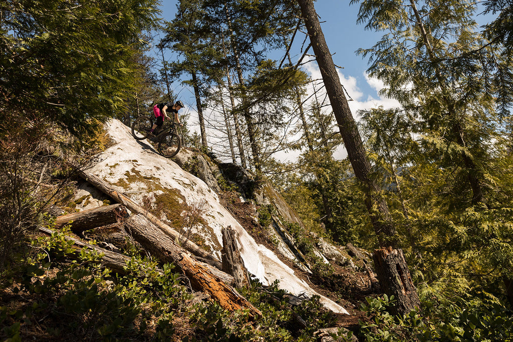Comment descendre une pente raide à vélo
